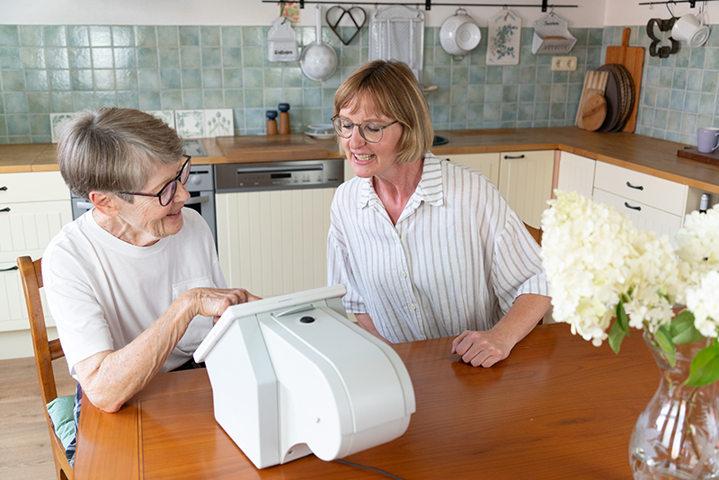 Angehörige schildert Anwenderin die Nutzung von maja sana